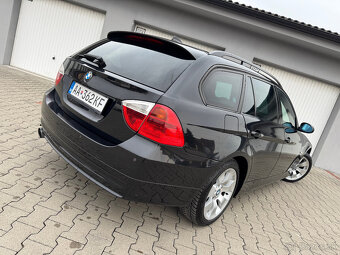 BMW Rad 3 Touring 325 xi 4x4 160KW 218PS - 4