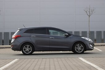 Hyundai i30 CW 1.6i CRDi VGT HP Style - 4