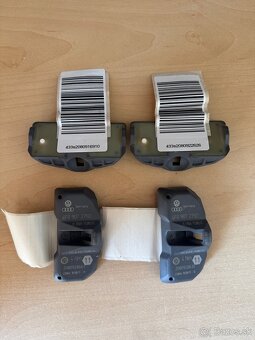 Senzor tlaku v pneumatikach TPMS 4F0907275D - 4