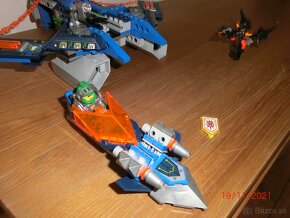 Lego Nexo Knights Aaron Foxs Aero-Striker V2 - 4