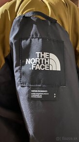 The North Face zimná bunda - 4