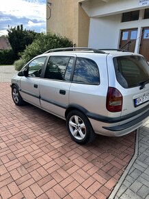 Opel Zafira A - 4