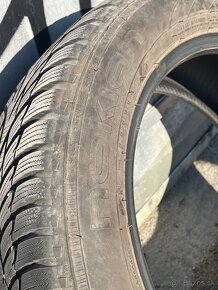 NOKIAN 205/55 R16 zimné - 4