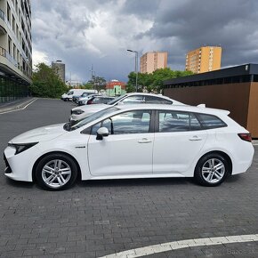 Toyota Corolla Combi 1,8 Hybrid 90kw 12/2019 - 4