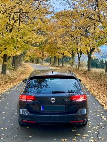 VOLKSWAGEN PASSAT B8 VARIANT 2.0 TDI DSG - 4