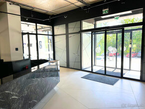 Prenájom prestížneho showroom priestoru 251m² (prízemie) na  - 4