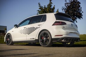 Volkswagen Golf GTI TCR - 4