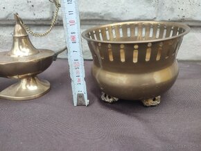 Aladinova lampa 25€, črepník 10€ - 4