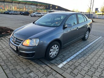 GOLF s kufrom = JETTA 1.6MPI benzín - 4