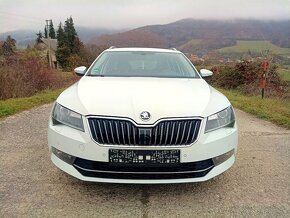 Škoda Superb III Combi 2.0 TDI XENON NAVI MODEL 2017 - 4