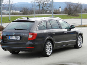 Škoda Superb Combi 2.0 TDI CR Elegance DSG - 4