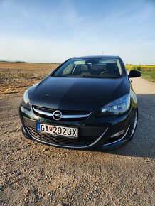 Opel Astra Cosmo 1,4 Turbo - 4