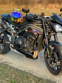 Triumph Speed Triple 1050 RS - 4