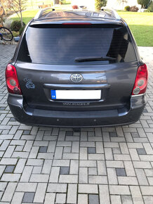 Toyota Avensis combi 2.0 D-4d 93kw rv:2007 - 4