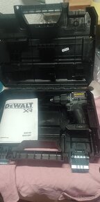 Dewalt akucky - 4