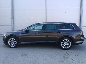 Volkswagen Passat Variant 2.0 TDI 190k Highline WEBASTO 4X4 - 4