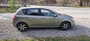 Predám kia cedd 1.6.crdi 85kw 2012 - 4