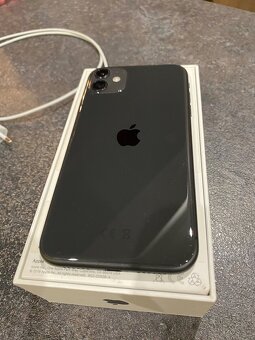 iPhone 11 64GB Black - 4