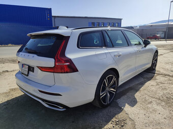 Volvo v60 R-Design 2.0 hybrid 4x4 PHEV - 4