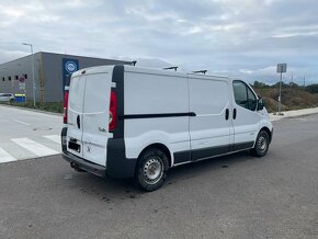 Renault Trafic 2.0dCi - 4