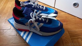 ADIDAS RETROPY F2 44 / 9.5 - 4