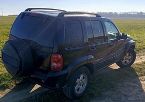 Jeep Cherokee Liberty KJ 2.8 A/T Limited - 4