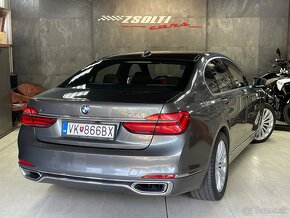 BMW Rad 7 750i xDrive A/T - 4