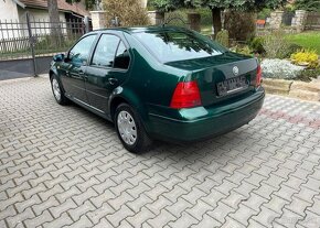 Volkswagen Bora 1,6i SR klima Nová STK benzín manuál 74 kw - 4