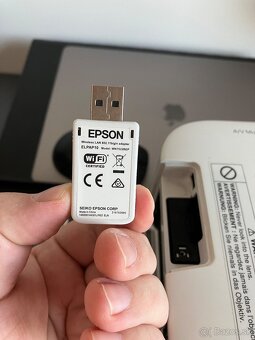 Projektor Epson - 4