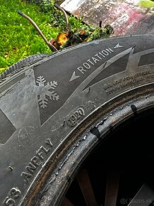 Predám 2x 195/65 r15 zimné pneumatiky - 4