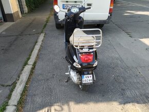 Vespa 125 LX - 4