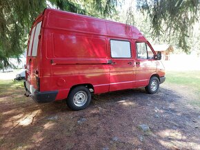 Renault Trafic 4x4 - obytná dodávka - karavan - 4