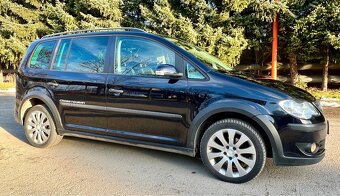 Volkswagen Touran CROSS 2.0 TDI, DSG, WEBASTO - 4