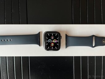 Apple watch SE 44mm - 4