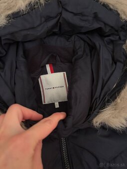 Dámska zimná bunda s kožušinou Tommy Hilfiger - 4