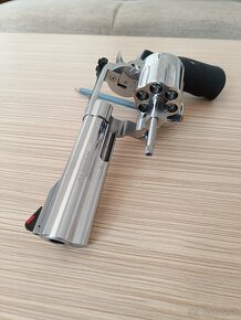 Smith Wesson 629 classic. 44. magnum - 4