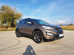 Hyundai SANTA FE 4x4 - 4