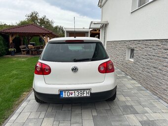 Predám volkswagen golf 5 1.4 16v benzín - 4