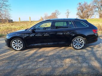 Škoda Superb Combi Style 2.0 Tdi DSG - 4