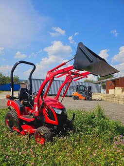 Traktor TYM 194 s medzinap. kosou a celnym nakladacom - 4