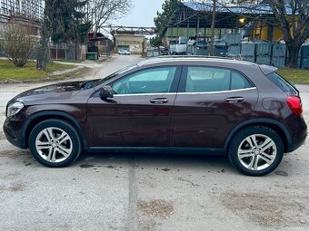 Mercedes Benz GLA 200d - Hnedá koža - 37.000km - 4