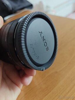 Sony 50mm f/1.8 E-Mount (APS-C) - 4