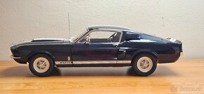 FORD MUSTANG 1:8 Deagostini - 4