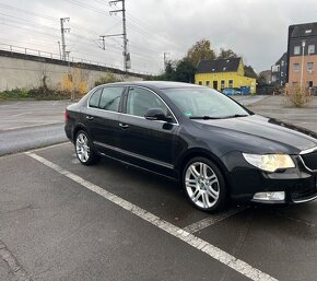 Prodám Škoda Superb 2.0 TDI elegance - 4