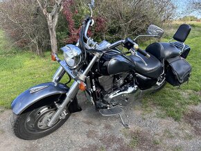 Suzuki Intruder VL1500 LC - 4