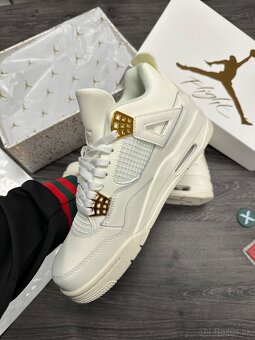 Air Jordan 4 Retro Gold And White tenisky full box - 4