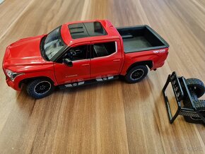 Toyota tundra 1:24 kovovy model - 4