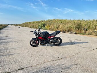 Triumph street triple 675 R, 2013 - 4