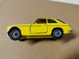 Corgi toys MG C - 4