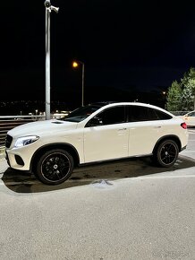 Mercedes Benz GLE Coupe 350d AMG Packet Orange art edition - 4